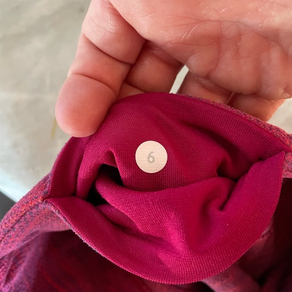Lululemon brand new without tags - Picture 4 of 4